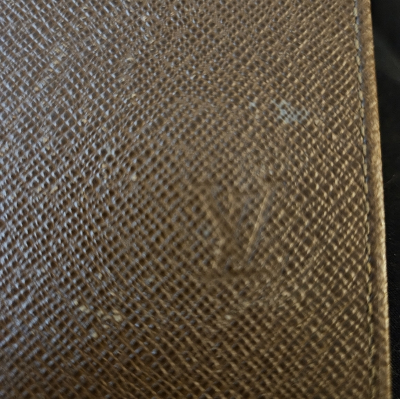 Louis Vuitton Brown Taiga Leather Card Holder ID Wallet case - Picture 10 of 10